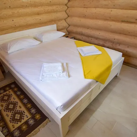 Lodge Cabanele Petran Borsa (Maramures)